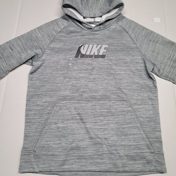 Nike DRI-FIT Boy’s set size medium - Picture 8 of 12